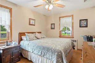 25 E Willow St, Beacon, NY 12508 - Photo 16