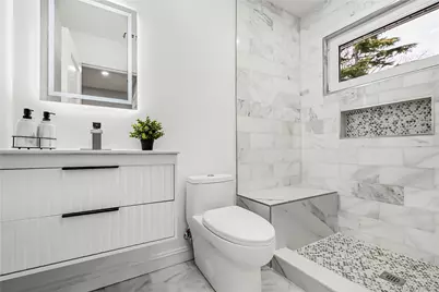 214 Oak Neck, Islip, NY 11795 - Photo 14