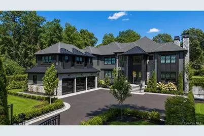 13 Sleepy Hollow Lane, Dix Hills, NY 11746 - Photo 4