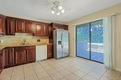 569 Heritage Hills Dr #B, Somers, NY 10589 - Photo 6