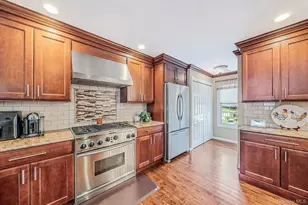 38 Cleary Rd, Ronkonkoma, NY 11779 - Photo 14