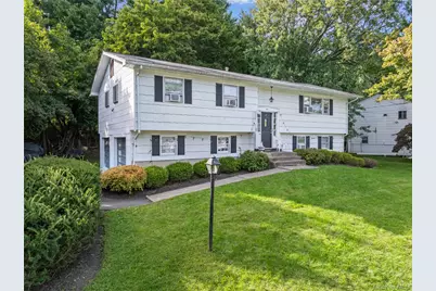 4 Great Oaks Drive, New City, NY 10956 - Photo 2