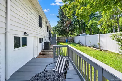 39 Plandome Road, Sound Beach, NY 11789 - Photo 18