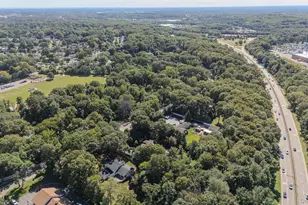 282 Harned Rd, Commack, NY 11725 - Photo 36