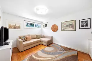 5 Roxbury Rd, Port Washington, NY 11050 - Photo 6