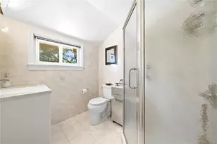 5 Roxbury Rd, Port Washington, NY 11050 - Photo 20