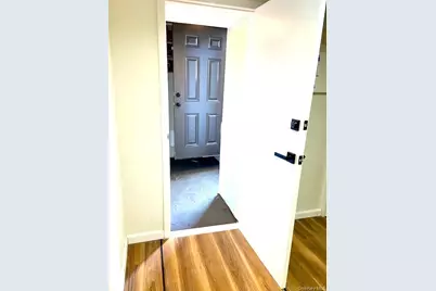 8837 161st Street, Jamaica, NY 11432 - Photo 22