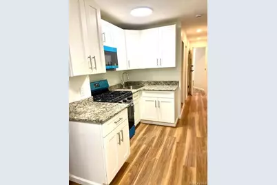8837 161st Street, Jamaica, NY 11432 - Photo 12