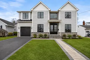 908 Maple Ln, East Meadow, NY 11554 - Photo 28
