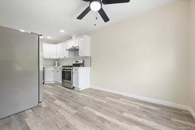 87-68 Little Neck Parkway, Floral Park, NY 11001 - Photo 10