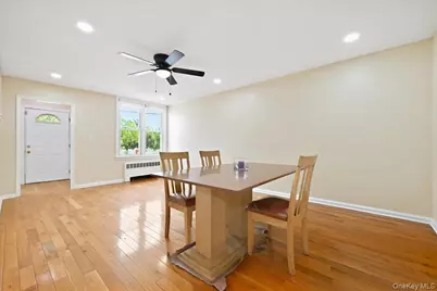 87-68 Little Neck Parkway, Floral Park, NY 11001 - Photo 6