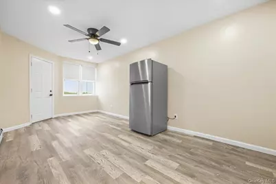 87-68 Little Neck Parkway, Floral Park, NY 11001 - Photo 22