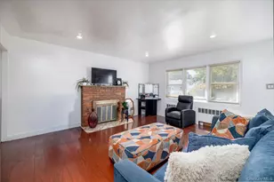 28 Harrison Ave, Freeport, NY 11520 - Photo 6