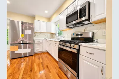 11 Clover Drive, West Nyack, NY 10994 - Photo 8