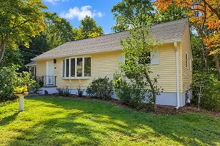 11 Clover Dr, West Nyack, NY 10994 - Photo 2