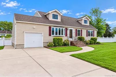 719 3rd Street, West Babylon, NY 11704 - Photo 2