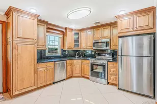 719 3rd St, West Babylon, NY 11704 - Photo 4