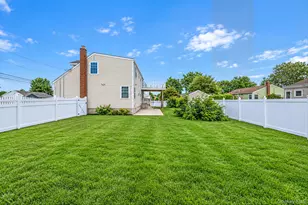 719 3rd St, West Babylon, NY 11704 - Photo 20