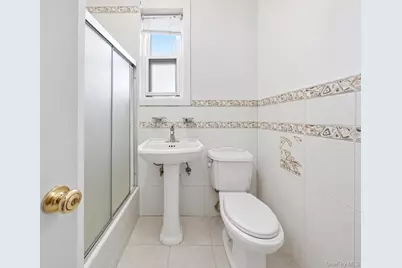 11226 197th Street, Saint Albans, NY 11412 - Photo 10