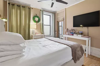 924 Summit Avenue #3B, Bronx, NY 10452 - Photo 16