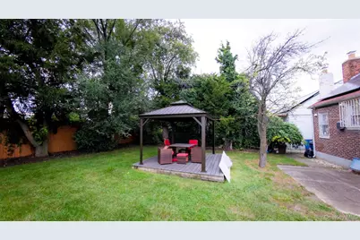21724 121st Avenue, Cambria Heights, NY 11411 - Photo 36