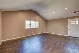 218 E Alhambra Ave, Lindenhurst, NY 11757 - Photo 18