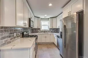 218 E Alhambra Ave, Lindenhurst, NY 11757 - Photo 14