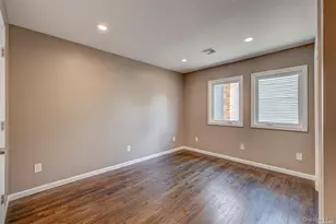 218 E Alhambra Ave, Lindenhurst, NY 11757 - Photo 20