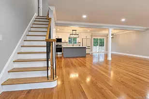 140 Seaman Neck Rd, Dix Hills, NY 11746 - Photo 2