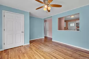 316 39th St, Lindenhurst, NY 11757 - Photo 4