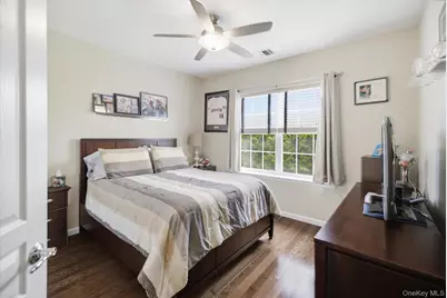 50 Wexford Lane, Oceanside, NY 11572 - Photo 18