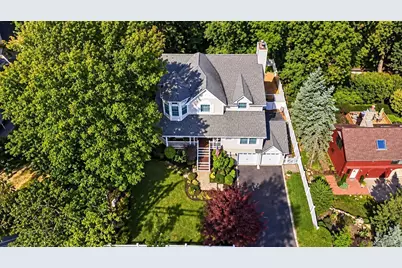 7 Platt Place, Huntington, NY 11743 - Photo 2