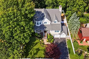 7 Platt Pl, Huntington, NY 11743 - Photo 2