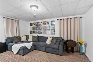 7 Platt Pl, Huntington, NY 11743 - Photo 32