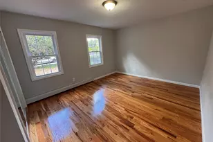 4 Barnes Rd, Moriches, NY 11955 - Photo 8