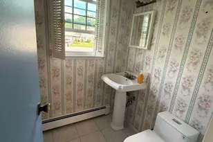 16 Avenue J, Ronkonkoma, NY 11779 - Photo 12