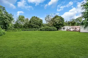 168 Cambon Ave, Saint James, NY 11780 - Photo 38