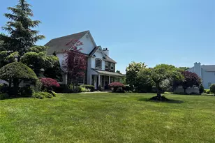 14 Debbie St, Port Jefferson Station, NY 11776 - Photo 2
