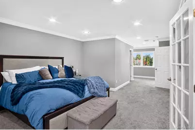 125 Pace Drive S, West Islip, NY 11795 - Photo 14