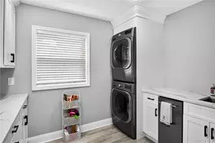 125 Pace Dr S, West Islip, NY 11795 - Photo 12