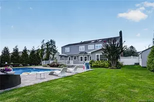 125 Pace Dr S, West Islip, NY 11795 - Photo 28