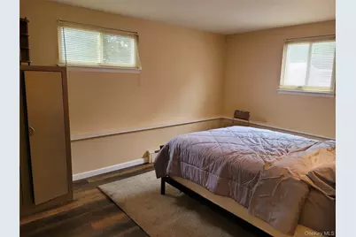 110 Crest Avenue, Elmont, NY 11003 - Photo 30