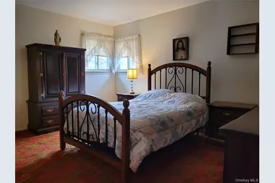 110 Crest Avenue, Elmont, NY 11003 - Photo 24