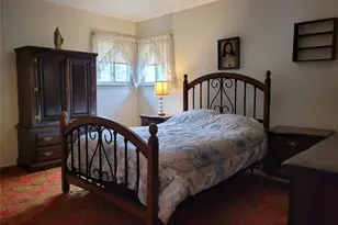 110 Crest Ave, Elmont, NY 11003 - Photo 24