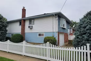 110 Crest Ave, Elmont, NY 11003 - Photo 4