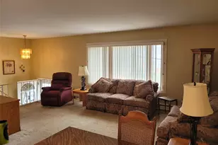 110 Crest Ave, Elmont, NY 11003 - Photo 12