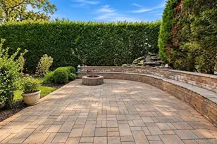 1072 Hicksville Rd, Seaford, NY 11783 - Photo 30