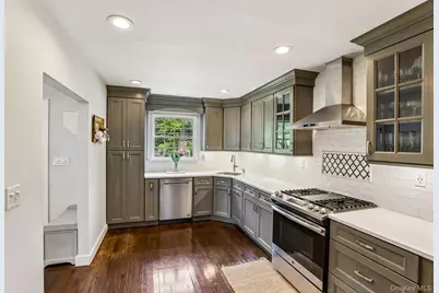 76 Highfield Avenue, Port Washington, NY 11050 - Photo 2