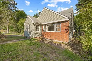 536 Lake Shore Dr, Brewster, NY 10509 - Photo 2