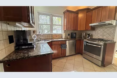 1905 Bryant Place, Baldwin, NY 11510 - Photo 2